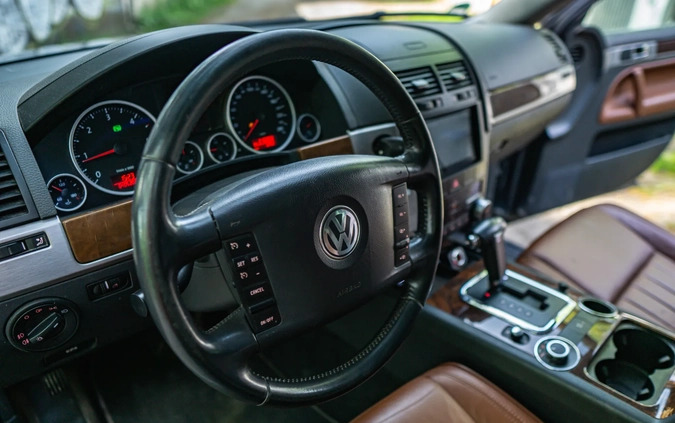 Volkswagen Touareg cena 26900 przebieg: 210300, rok produkcji 2007 z Koźmin Wielkopolski małe 191